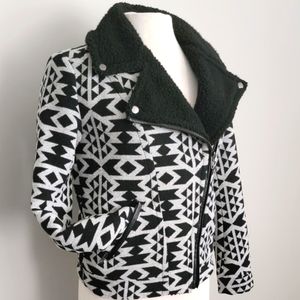 Forever 21 Tribal Print, Sherpa lined